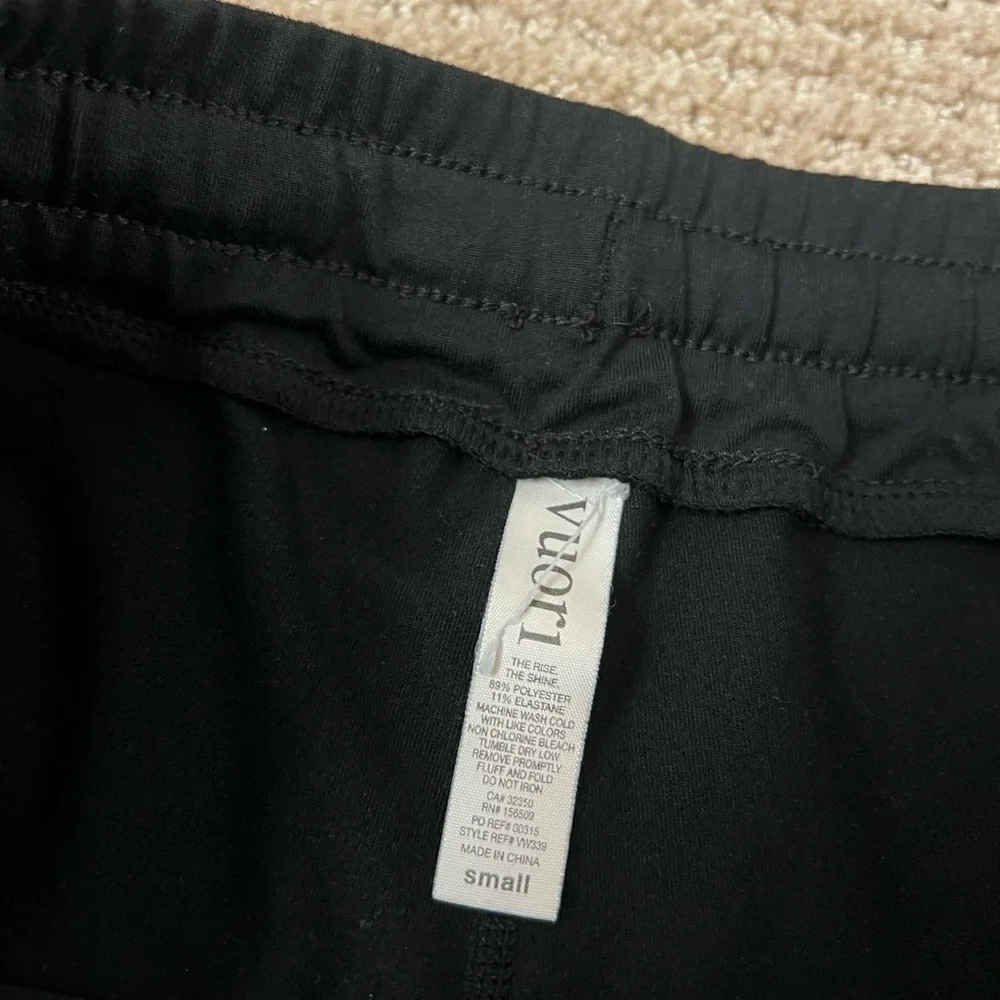 Vuori Halo Black Women's Athletic Shorts - Picture 3 of 4